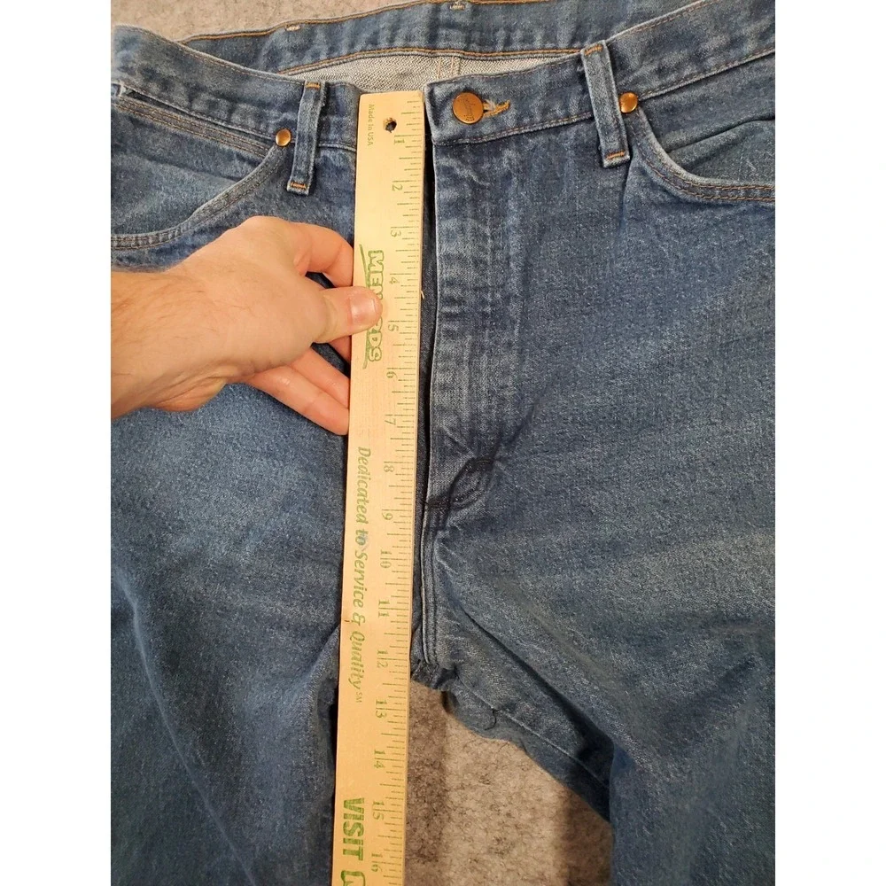 Wrangler Jeans Mens 35x34 Actual 33x33 Denim Western Cowboy Straight Leg 13MWZ